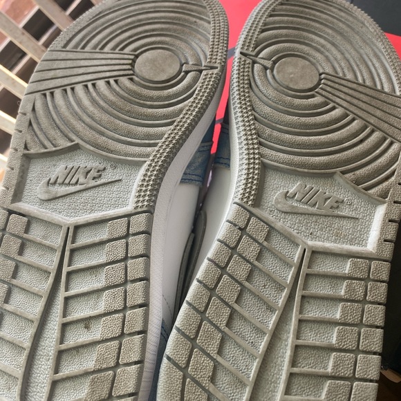 YOUTH Air Jordan 1 retro high OG - Picture 2 of 7